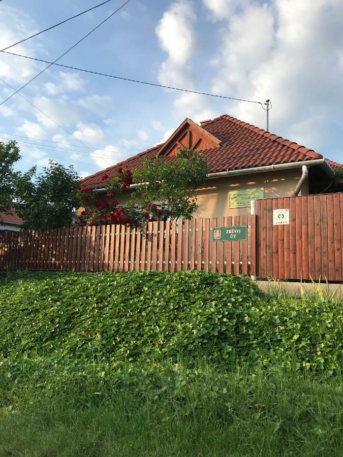 Borostyan Vendeghaz Villa Verpelet Exterior photo